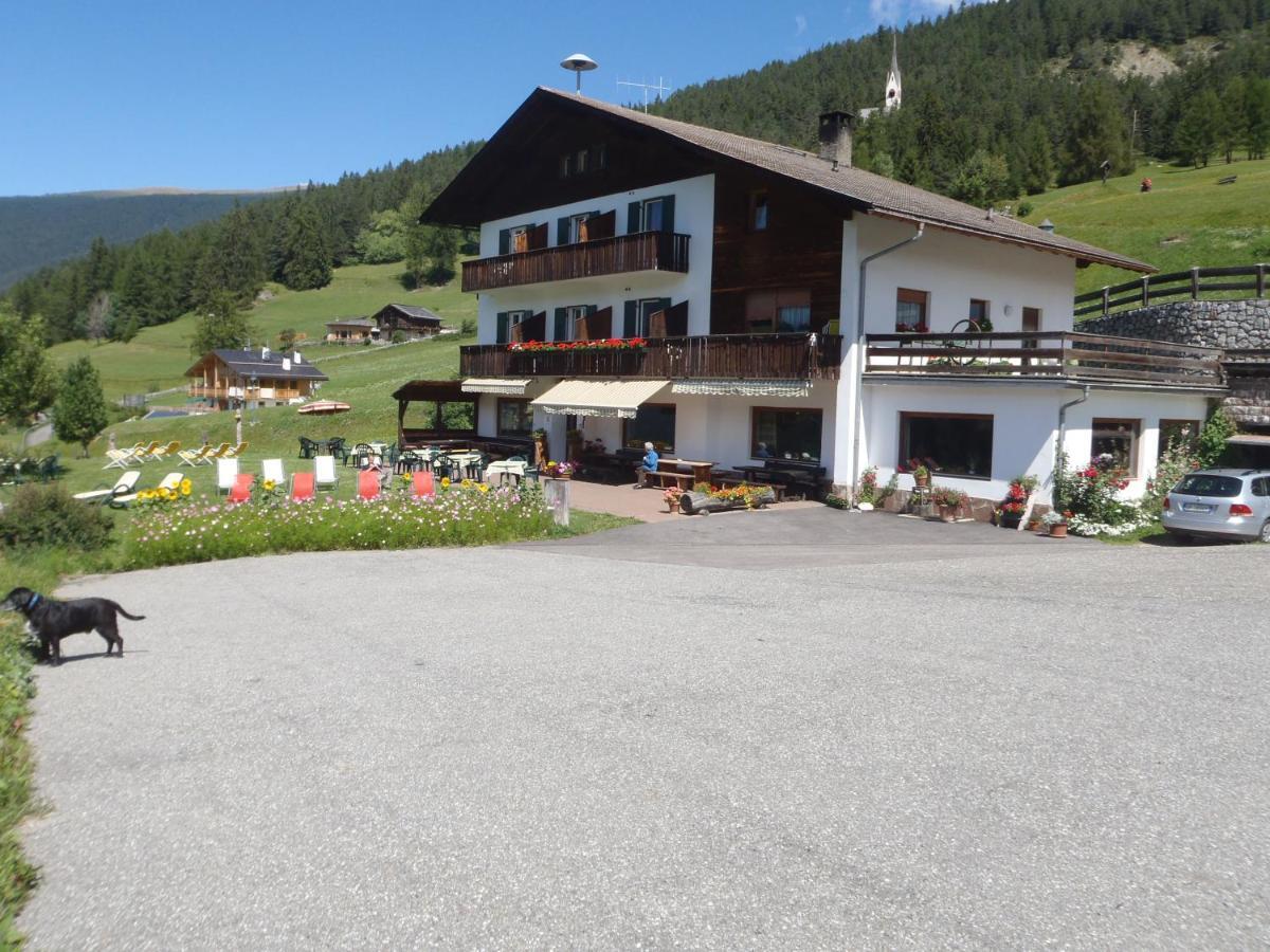 Albergo Somont Ортізеї Екстер'єр фото