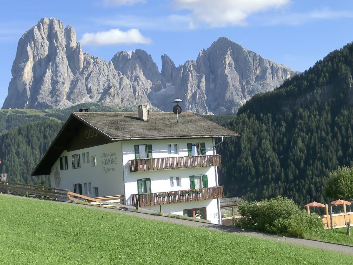 Albergo Somont Ортізеї Екстер'єр фото